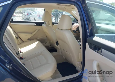 2013 Volkswagen Passat 2.0L Tdi Se z USA, uszkodzony, nr VIN 1VWBN7A36DC047286